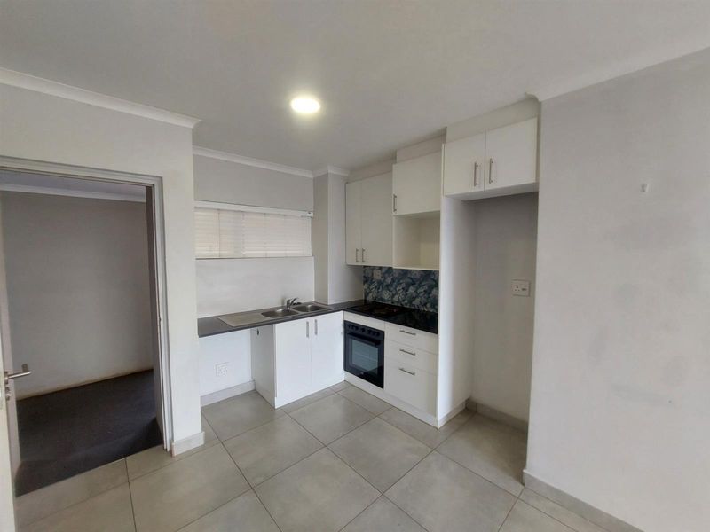 2 bed 2 bath Apartment To Rent in Hayfields, Pietermaritzburg, KwaZulu Natal - Photo 3