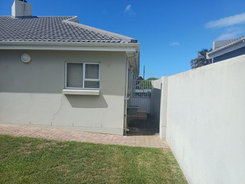 House For Sale in Stilbaai Wes, Stilbaai - Photo 7