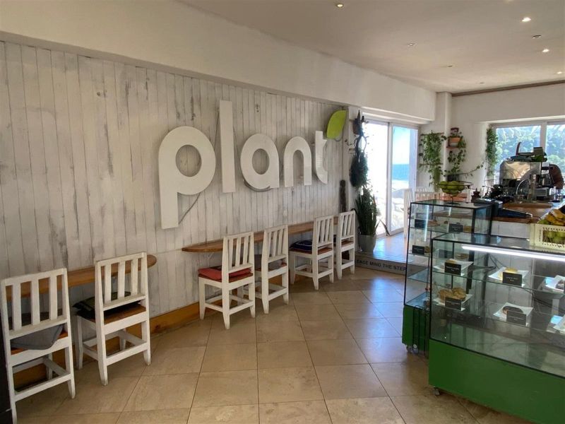 Retail Space To Rent in Camps Bay, Cape Town - Photo 8
