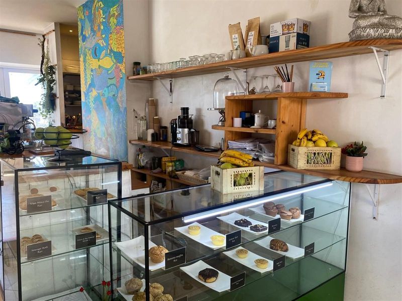 Retail Space To Rent in Camps Bay, Cape Town - Photo 10