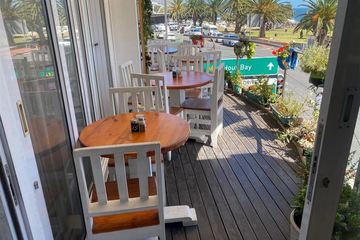 Retail Space To Rent in Camps Bay, Cape Town - Photo 4