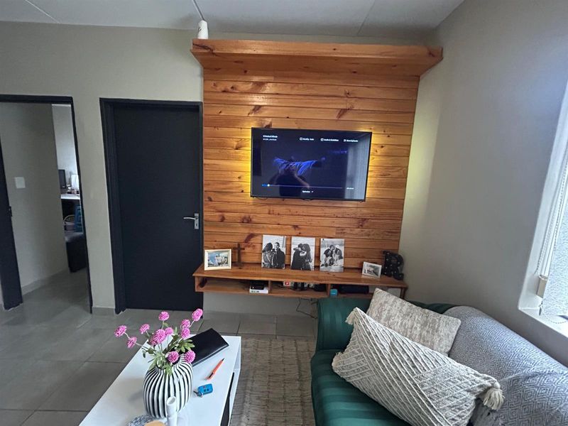 2-Bedroom Apartment for Sale in Belhar Views - Photo 6