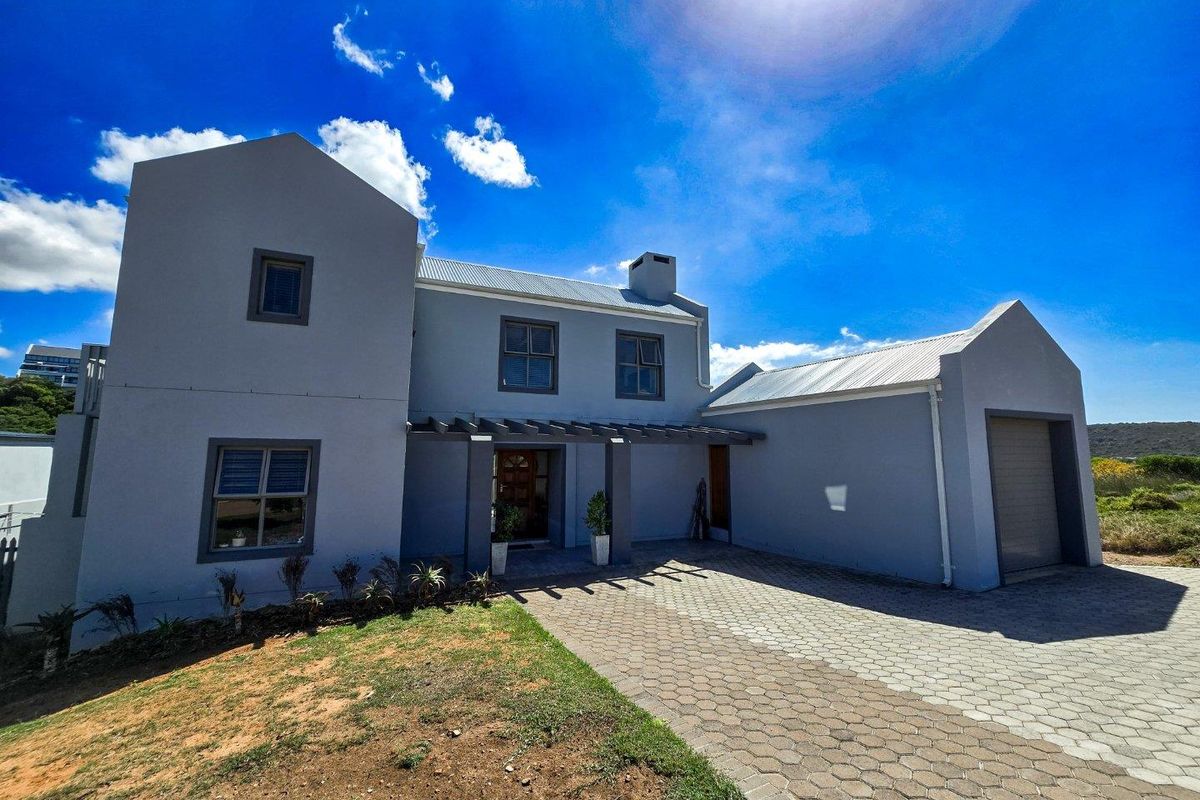 House For Sale in Stilbaai Wes, Stilbaai - Photo 3