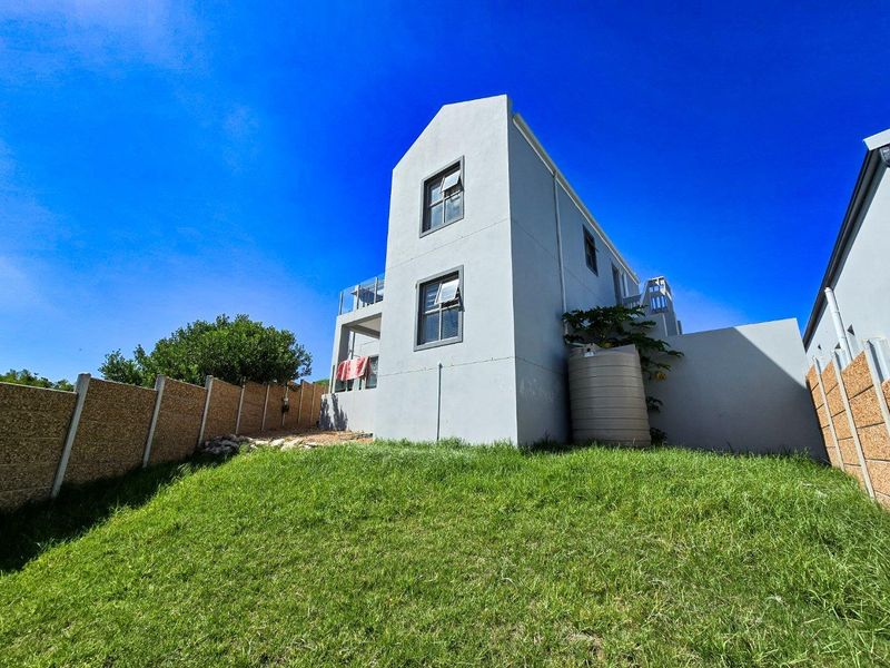 House For Sale in Stilbaai Wes, Stilbaai - Photo 2