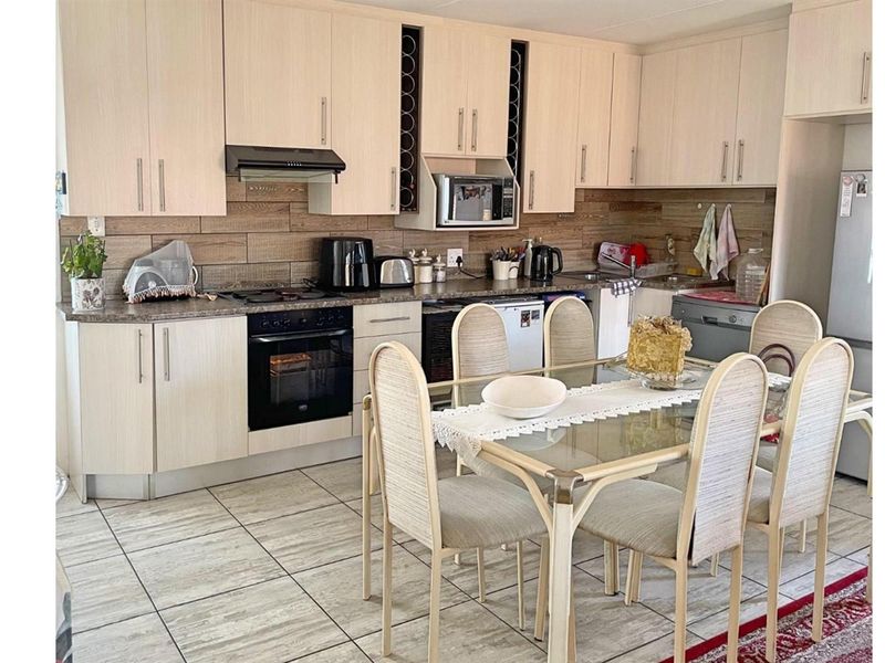 Townhouse for rent - Vaalpark - Photo 8