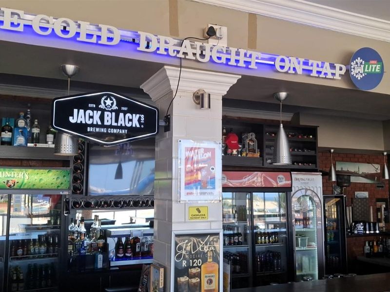 Profitable Beachfront Café Business for Sale in Jeffreys Bay | Turnkey Opportunity on Dolphin Beach - Photo 10