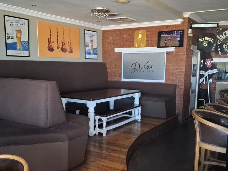Profitable Beachfront Café Business for Sale in Jeffreys Bay | Turnkey Opportunity on Dolphin Beach - Photo 6