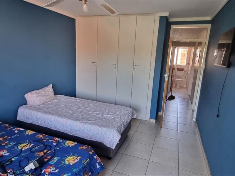 Affordable Townhouse/Investment  For Sale in Popular  Belgravia, Kimberley - Photo 7