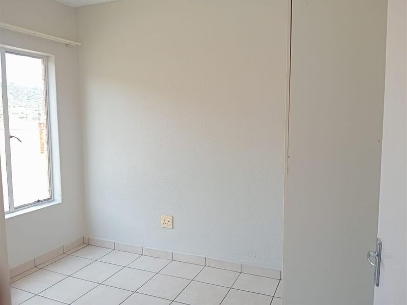 Apartment For Sale in Meredale, Johannesburg - Photo 9