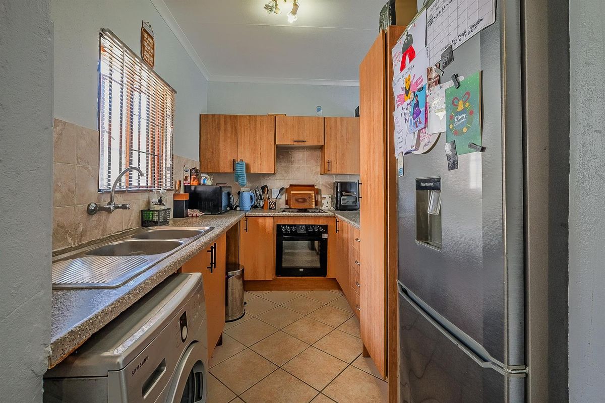 Apartment For Sale in Carlswald, Midrand - Photo 5