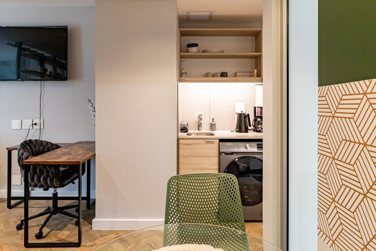 Apartment To Rent in City of Cape Town - Photo 5