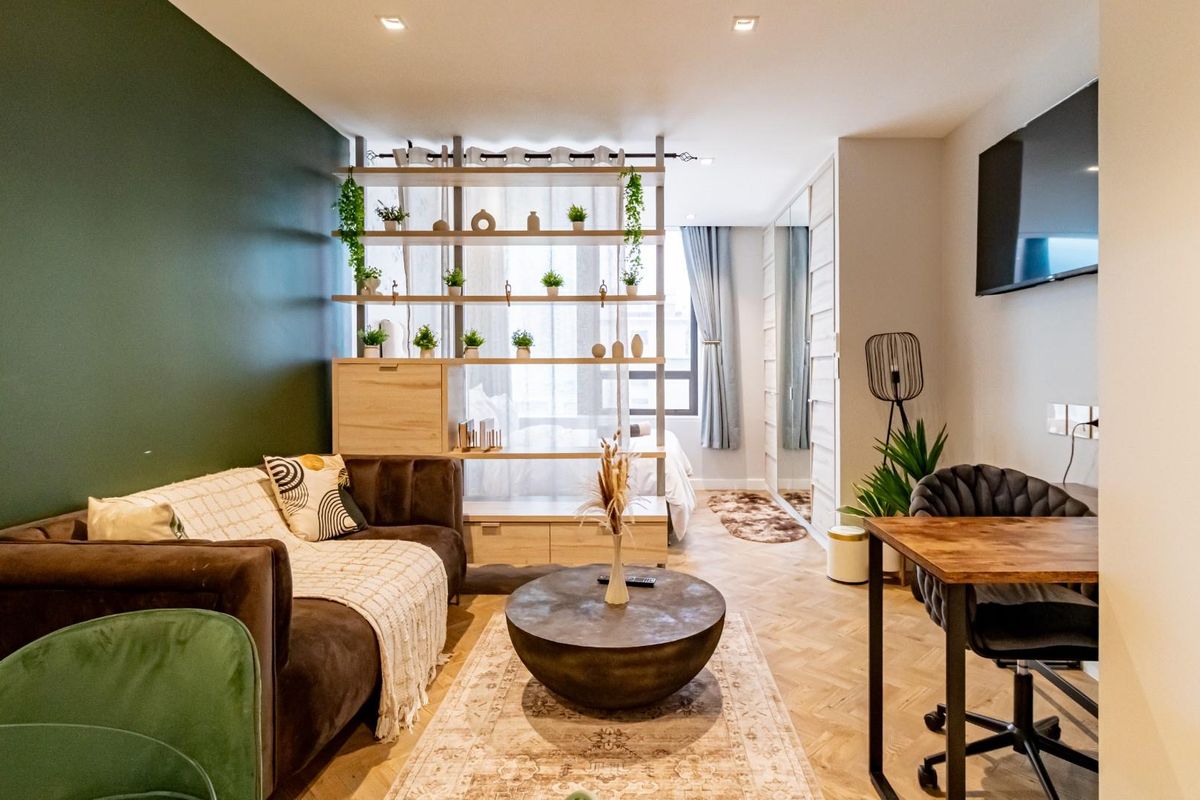 Apartment To Rent in City of Cape Town - Photo 4