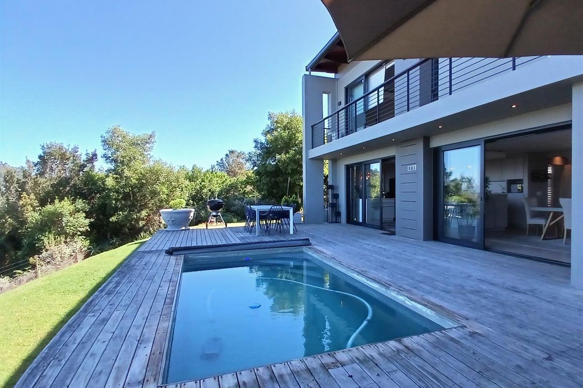 Luxury 3 bedroom 3 bathroom Sleeping 6 persons Villa for Rental - Photo 3