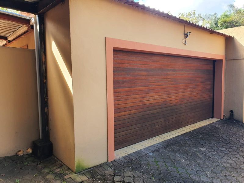 4 bedroom home in Steiltes, Nelspruit - Photo 3