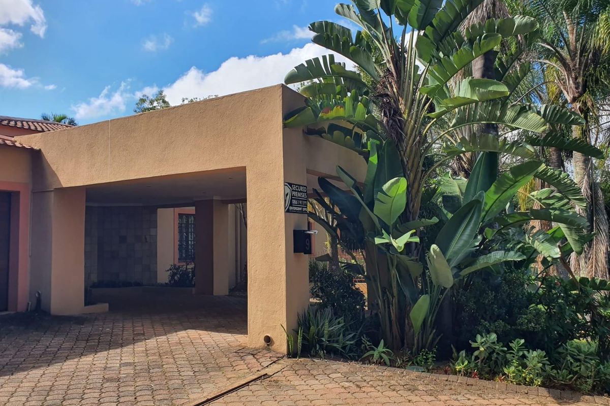 4 bedroom home in Steiltes, Nelspruit - Photo 2
