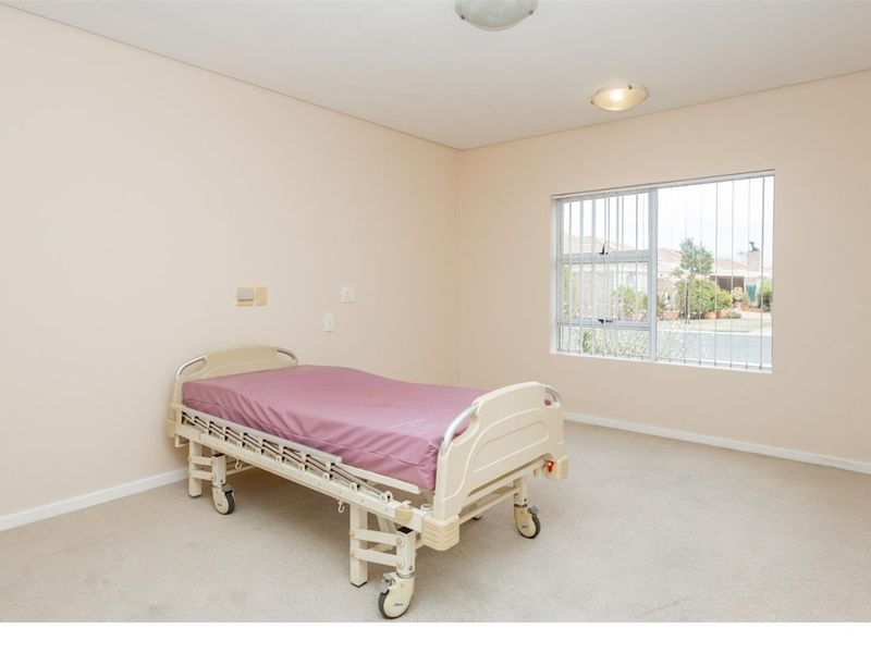 Frail Care Sectional Title Fontaine Bleau - Photo 7