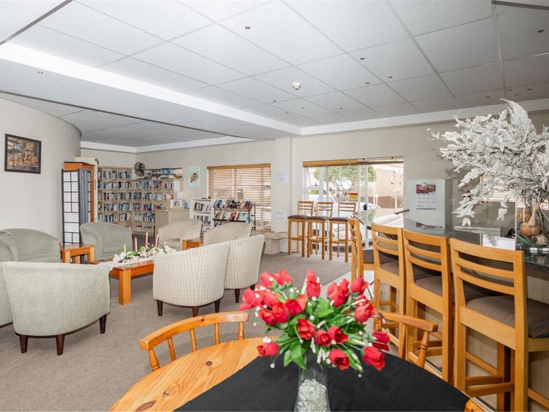 Frail Care Sectional Title Fontaine Bleau - Photo 4