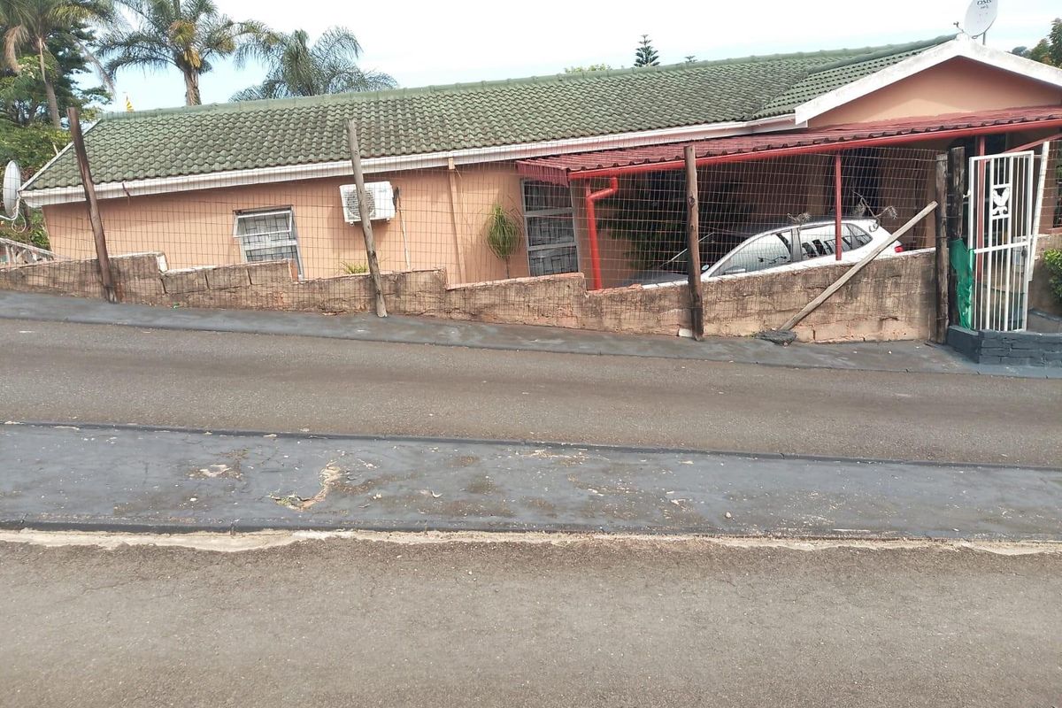 Four Bedroom Home For Sale in Newlands West, Durban, KwaZulu Natal - Photo 2