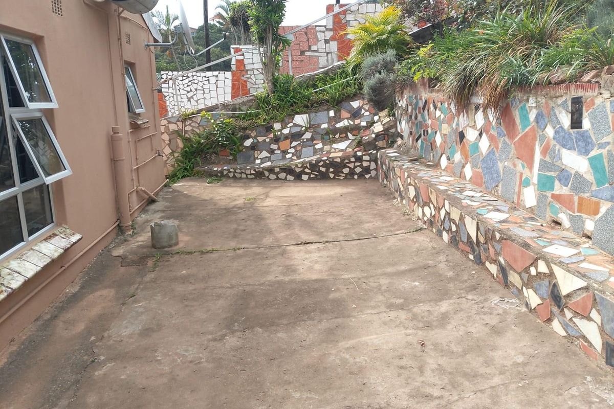 Four Bedroom Home For Sale in Newlands West, Durban, KwaZulu Natal - Photo 4