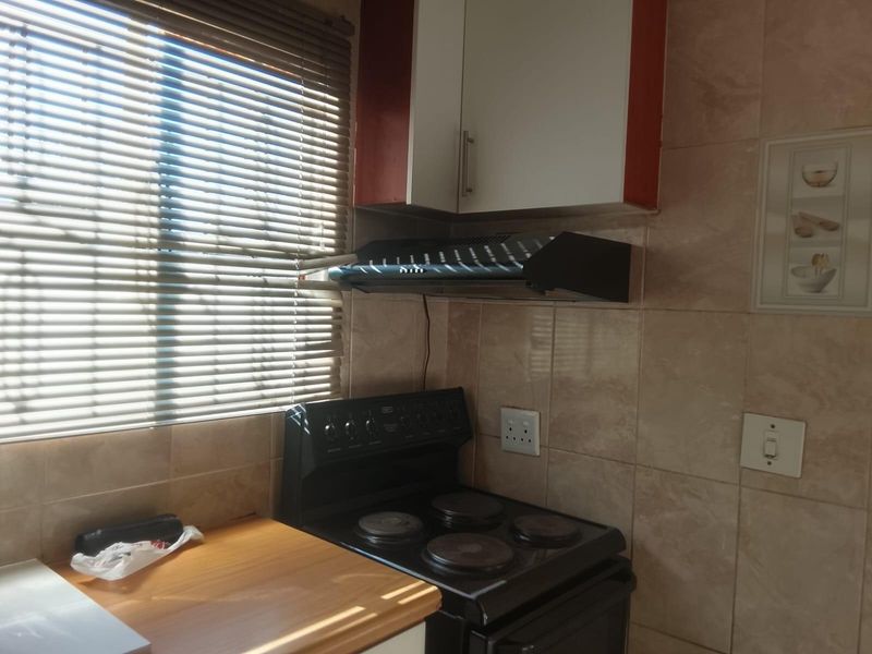 House For Sale in Norkem Park, Kempton Park - Photo 4