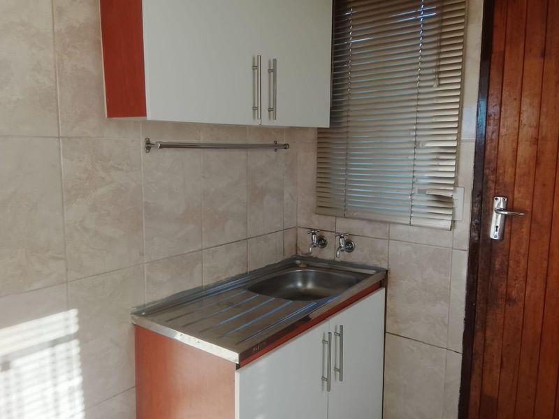 House For Sale in Norkem Park, Kempton Park - Photo 5