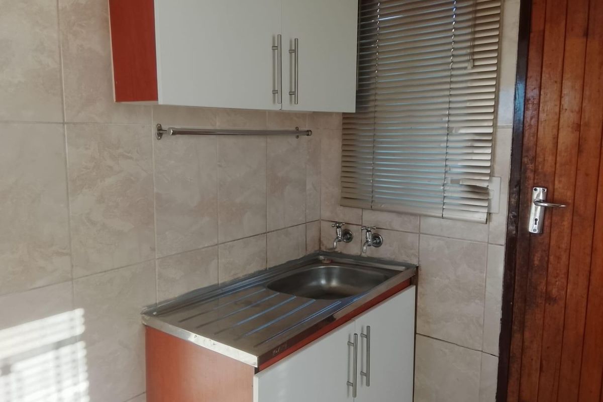 House For Sale in Norkem Park, Kempton Park - Photo 5