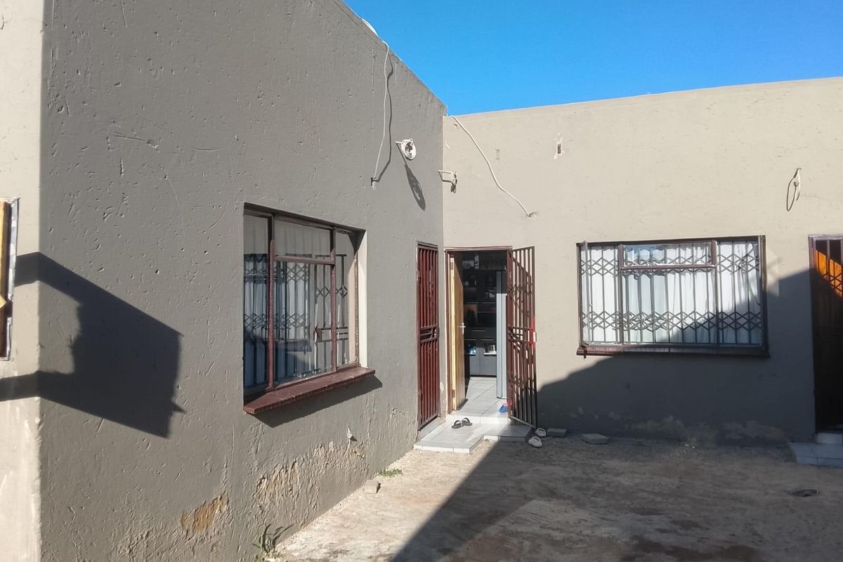 House For Sale in Norkem Park, Kempton Park - Photo 2