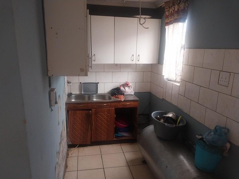 3 bedroom House For Sale in Protea Glen, Soweto - Photo 6