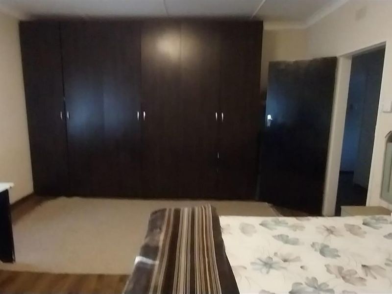 The Ultimate Multi-Purpose Gem: Unlimited Potential on a Grand Scale in Hadison Park, Kimberley - Photo 7