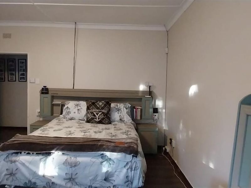 The Ultimate Multi-Purpose Gem: Unlimited Potential on a Grand Scale in Hadison Park, Kimberley - Photo 10