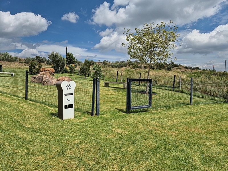 Best Value in a Prestigious Estate - 320 m2 Stand Available in Helderzicht Eco Estate - Photo 8