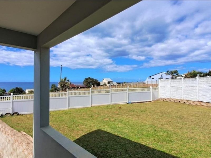 Beautiful 4 bedroom, 3 bathroom home in Manaba Beach - Photo 3