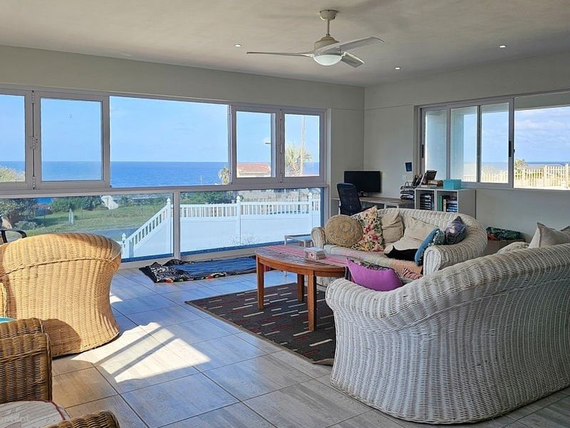 Beautiful 4 bedroom, 3 bathroom home in Manaba Beach - Photo 4