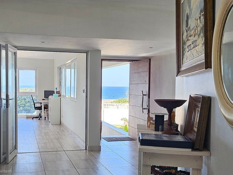 Beautiful 4 bedroom, 3 bathroom home in Manaba Beach - Photo 6