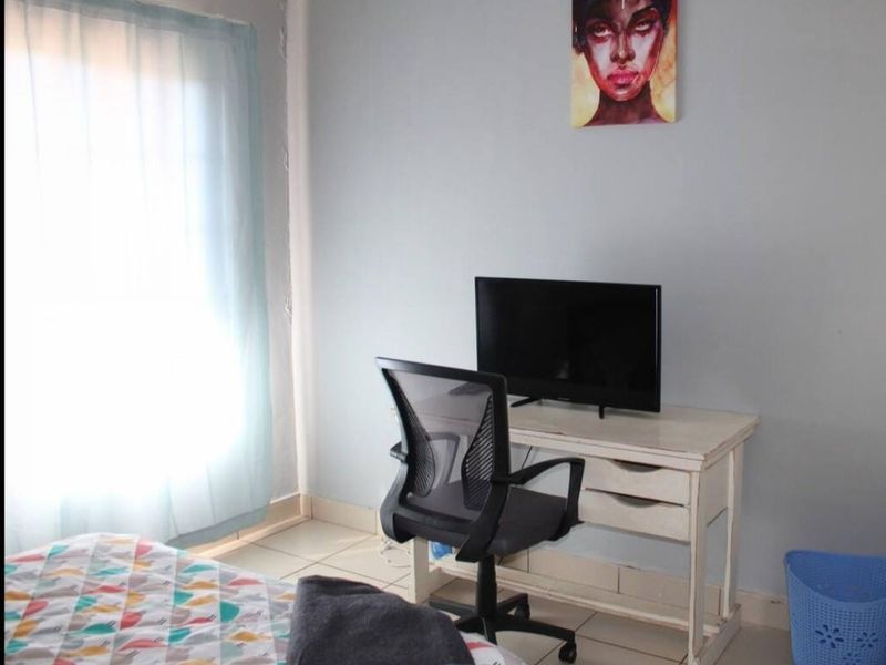 Newly Renovated Apartment For Sale in Hesteapark, Akasia - Photo 9