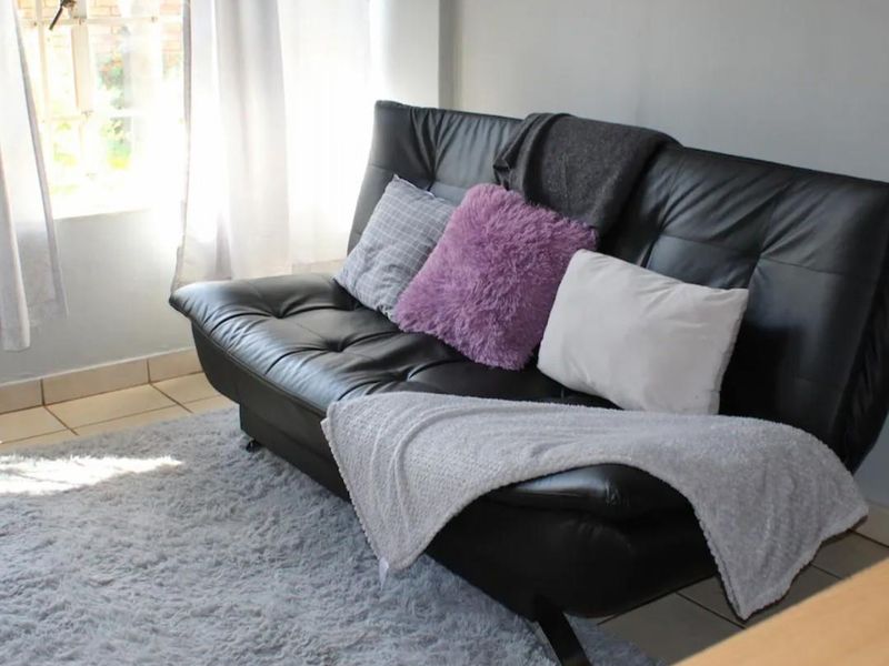 Newly Renovated Apartment For Sale in Hesteapark, Akasia - Photo 4