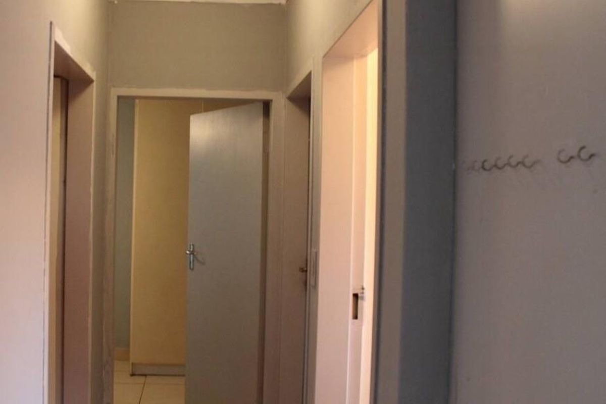 Newly Renovated Apartment For Sale in Hesteapark, Akasia - Photo 5