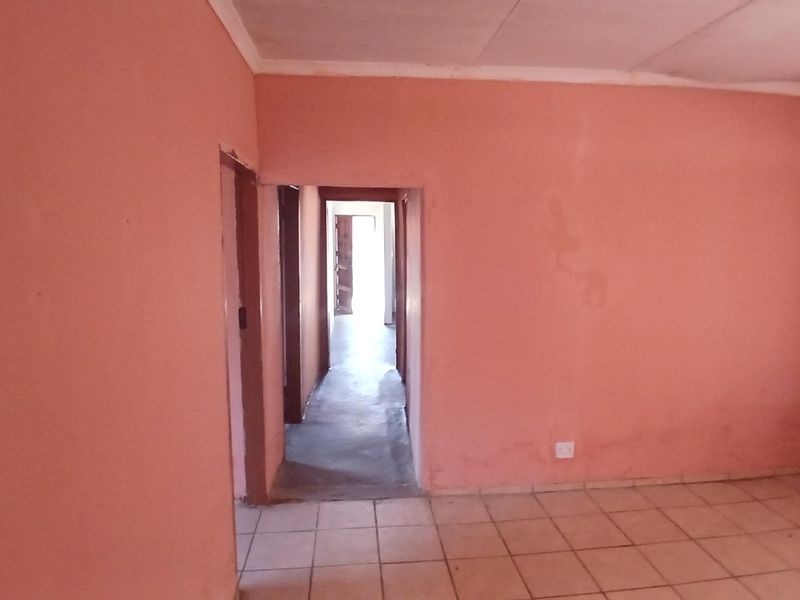 Fixer Upper, Voetstoot clause - Photo 10
