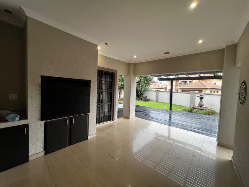 A beautiful 3 bedroom House To Rent in Centurion Celtisdal - Photo 7
