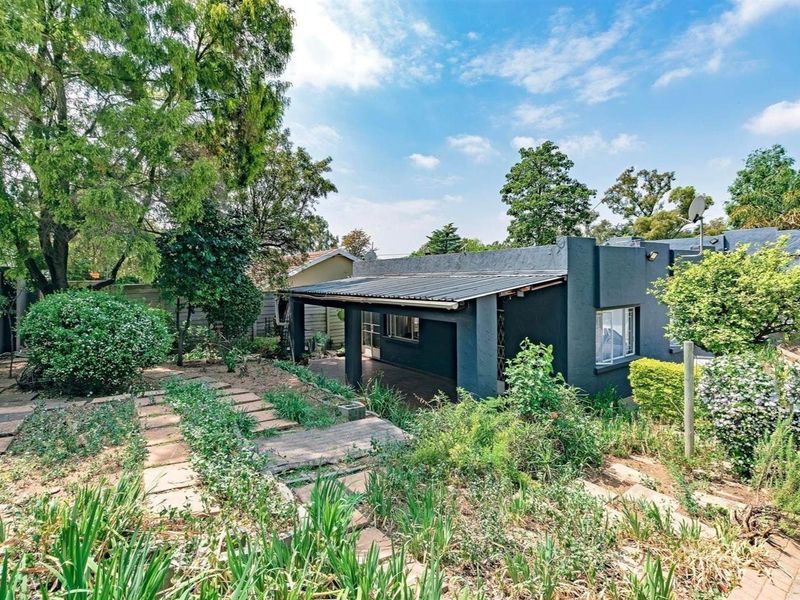 House For Sale in Lyndhurst, Johannesburg - Photo 7