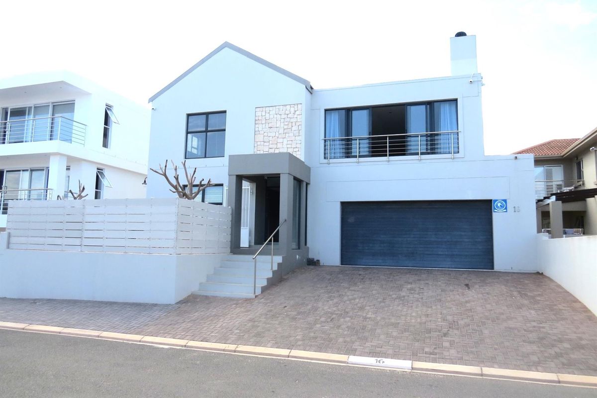 5 Bedroom house divided in 2 units :  Calypso Beach: Langebaan - Photo 3