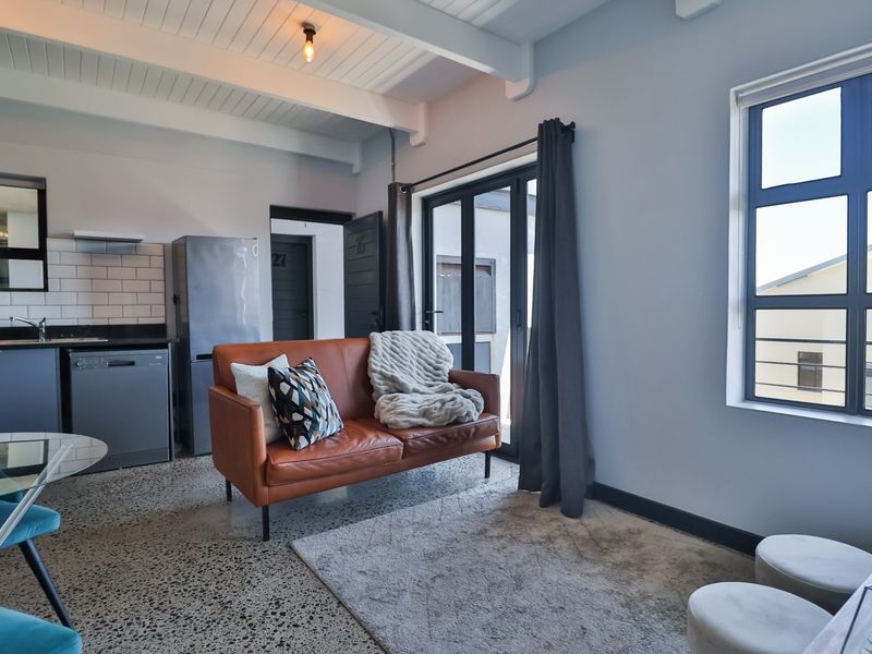 Modern Coastal Living - Furnished Apartment with partial Sea Views - Photo 3