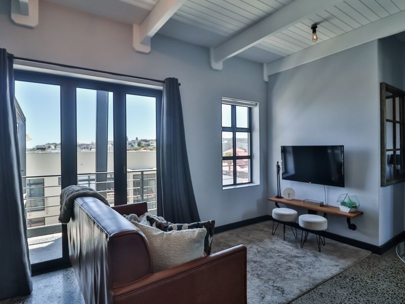 Modern Coastal Living - Furnished Apartment with partial Sea Views - Photo 4