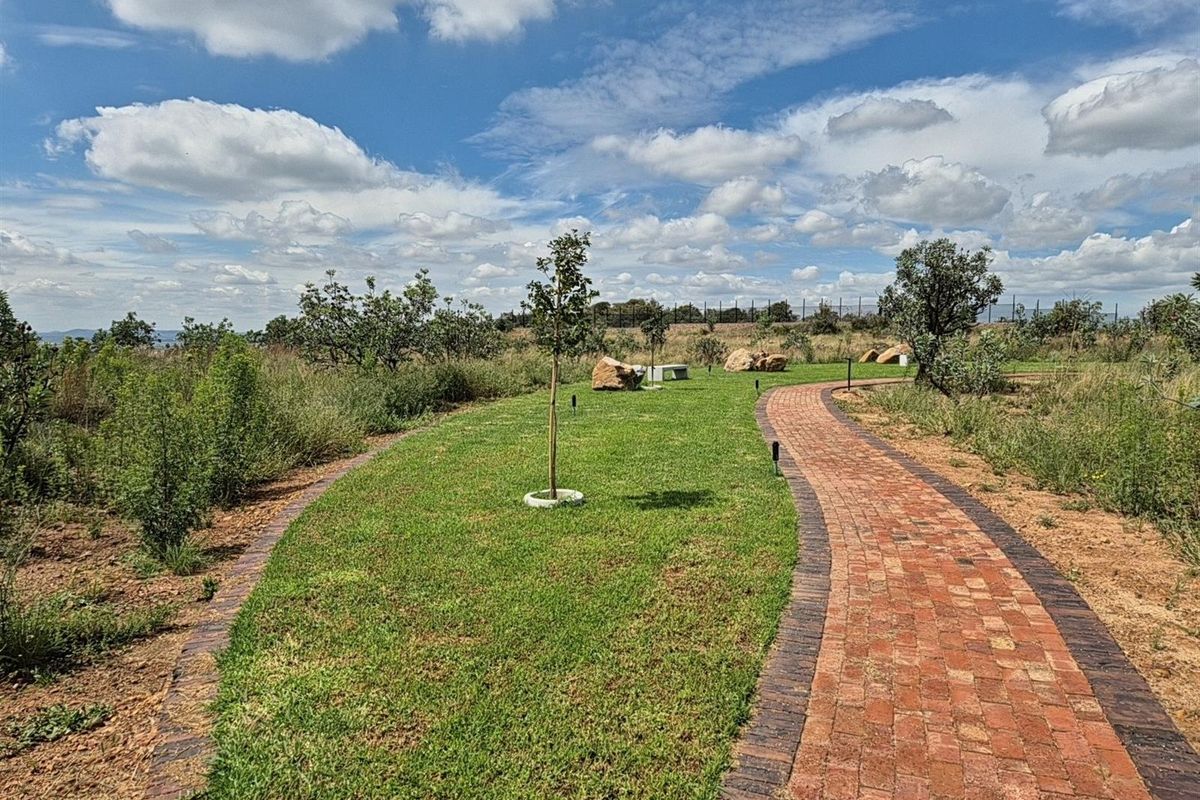 Prime 500 m2 Stand in Sought-After Eco Estate - Act Fast! - For Sale in Helderzicht Eco Estate - Photo 3