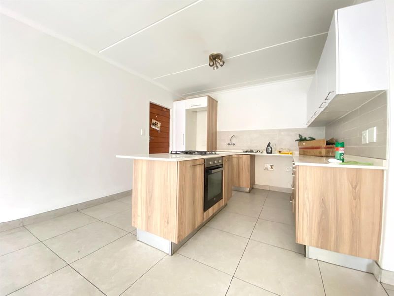 Apartment To Rent in Modderfontein, Edenvale - Photo 4
