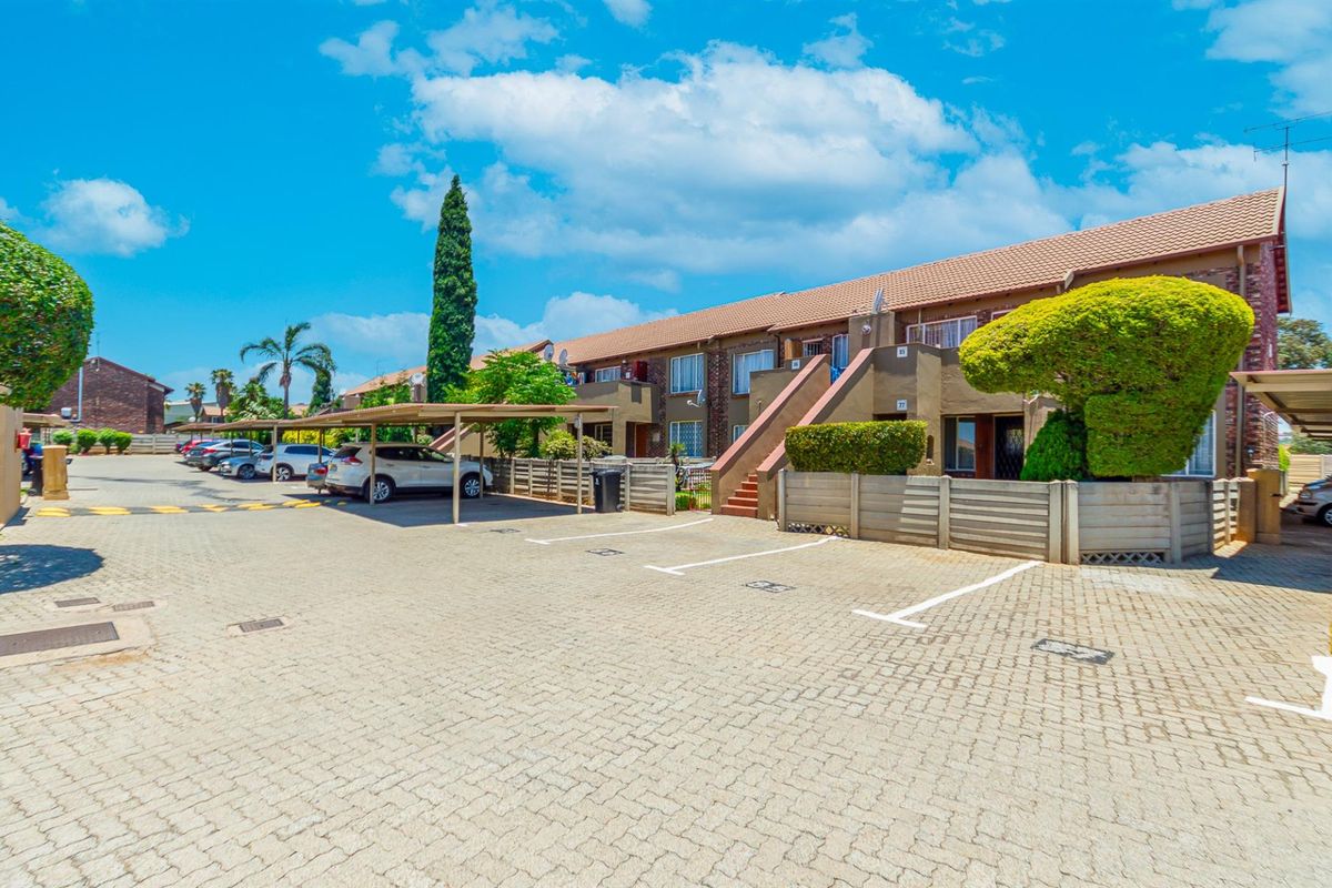 1st Floor Apartment For Sale in Eden Glen, Edenvale - Photo 4