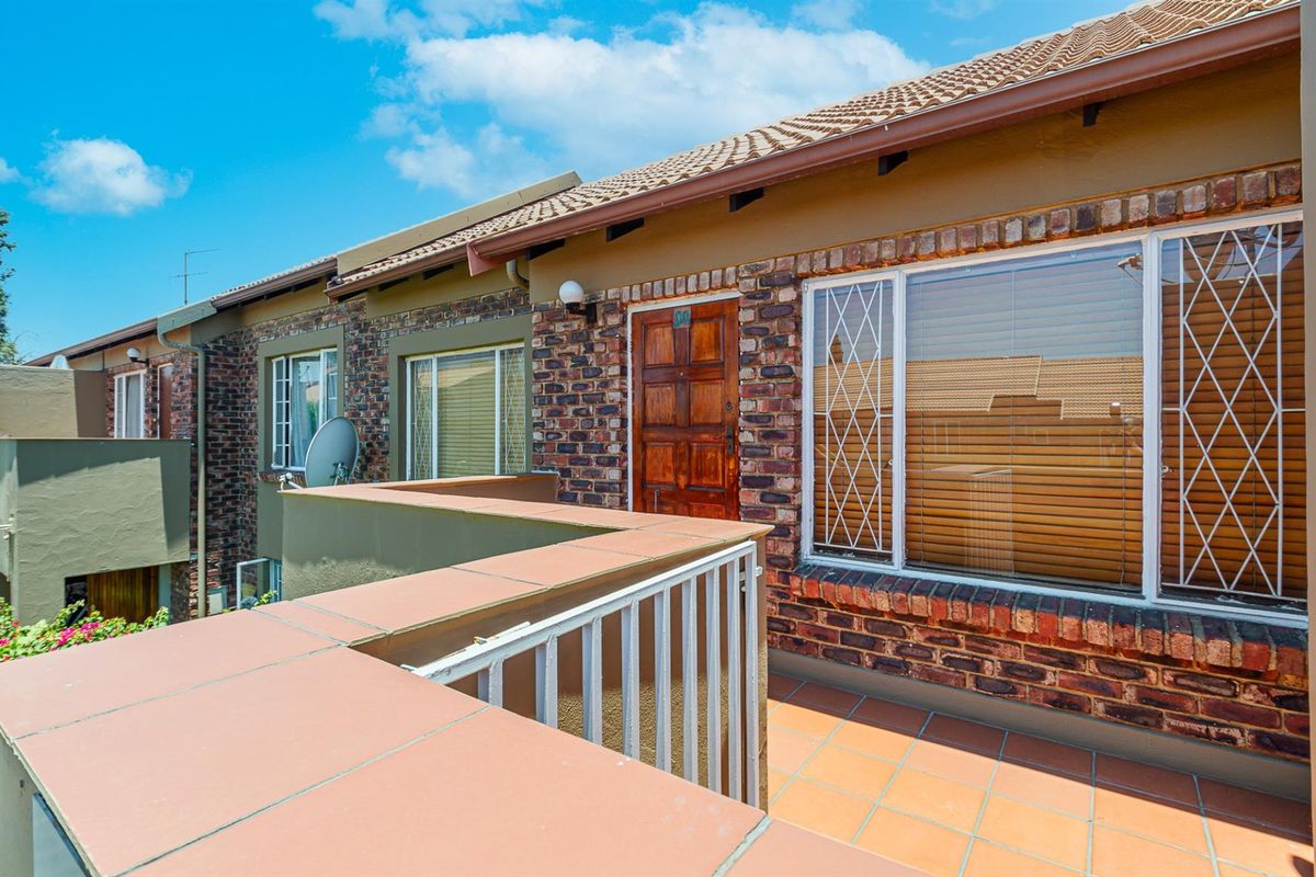 1st Floor Apartment For Sale in Eden Glen, Edenvale - Photo 3