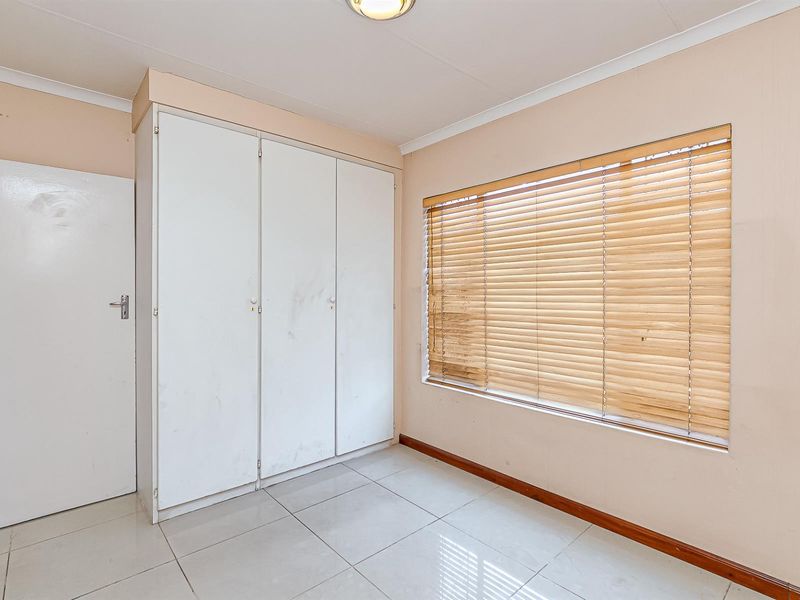 1st Floor Apartment For Sale in Eden Glen, Edenvale - Photo 9