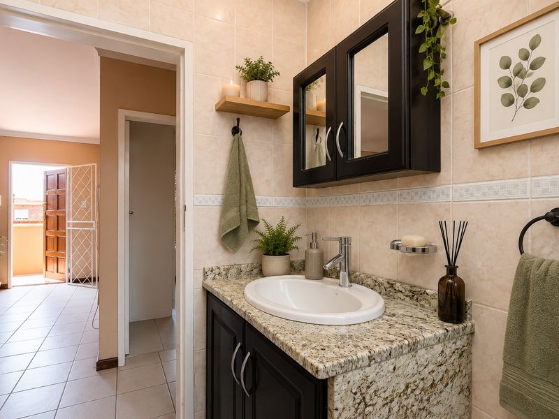 1st Floor Apartment For Sale in Eden Glen, Edenvale - Photo 4