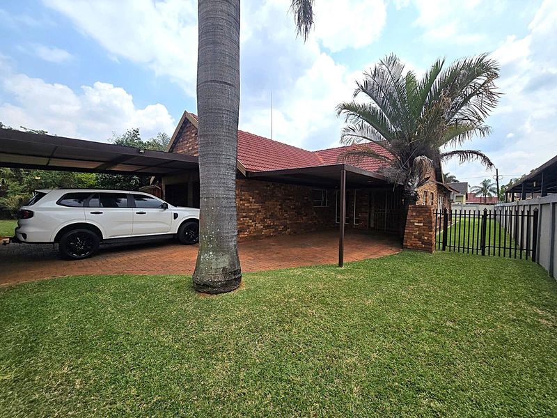 House For Sale in Dorandia, Pretoria - Photo 2